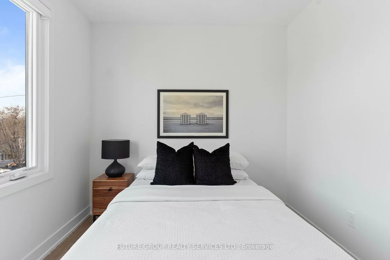 15, Acorn, Islington-City Centre West, Toronto