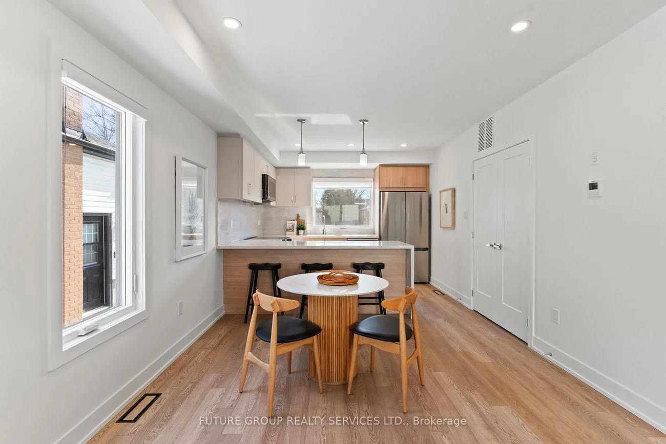 15, Acorn, Islington-City Centre West, Toronto