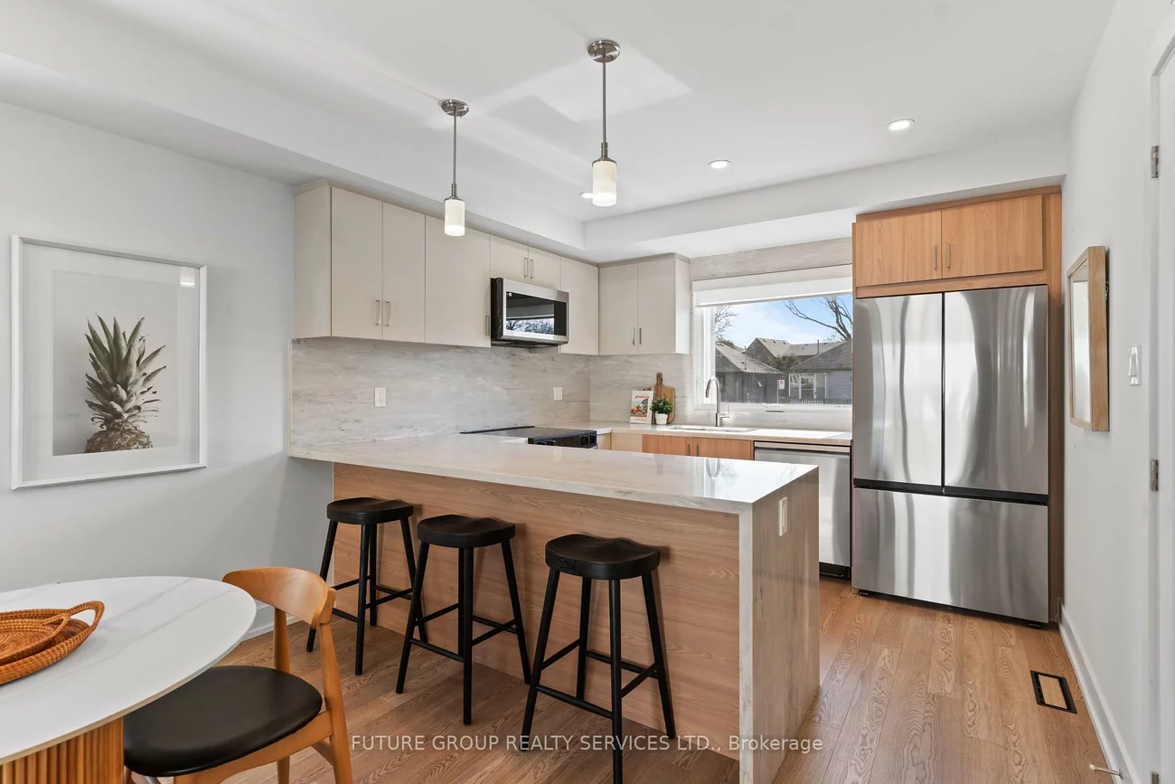 15, Acorn, Islington-City Centre West, Toronto