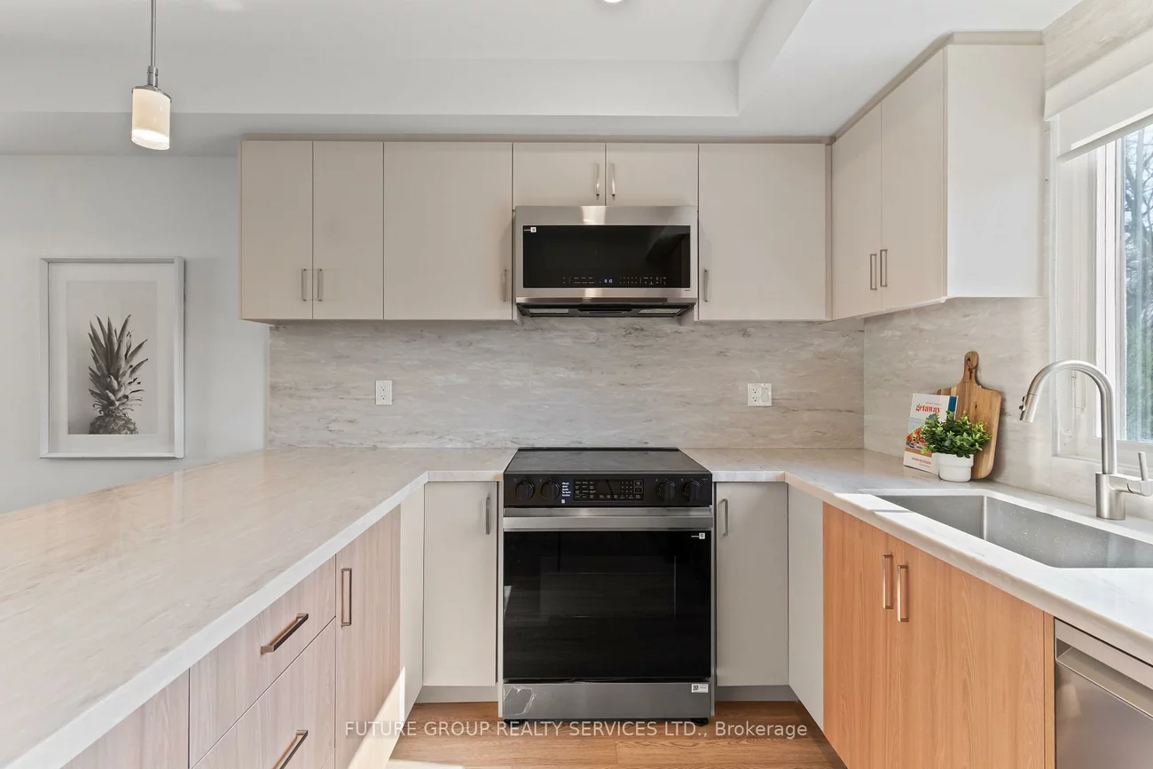 15, Acorn, Islington-City Centre West, Toronto