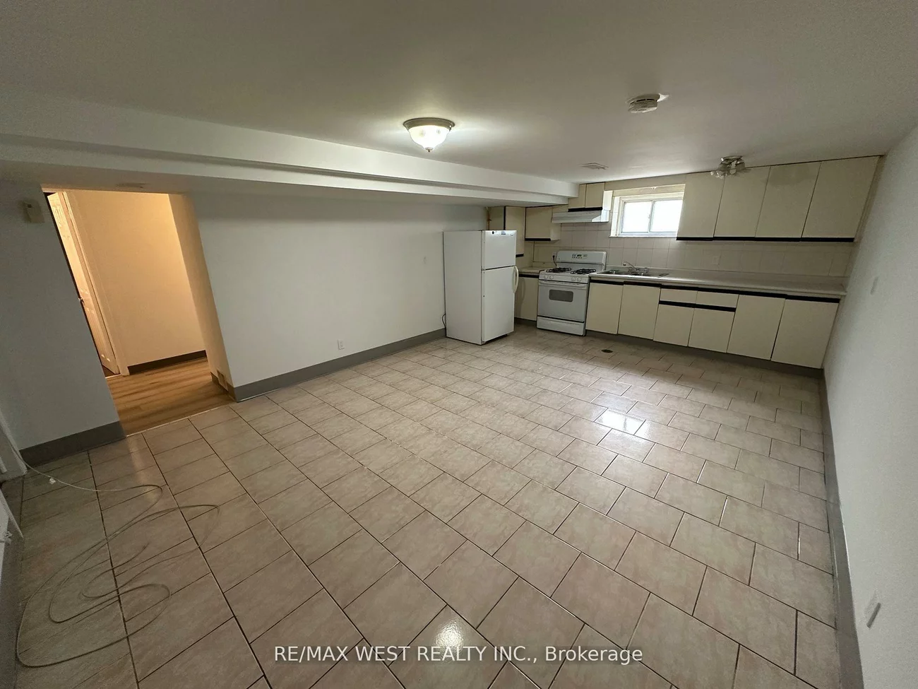 999, Caledonia, Yorkdale-Glen Park, Toronto