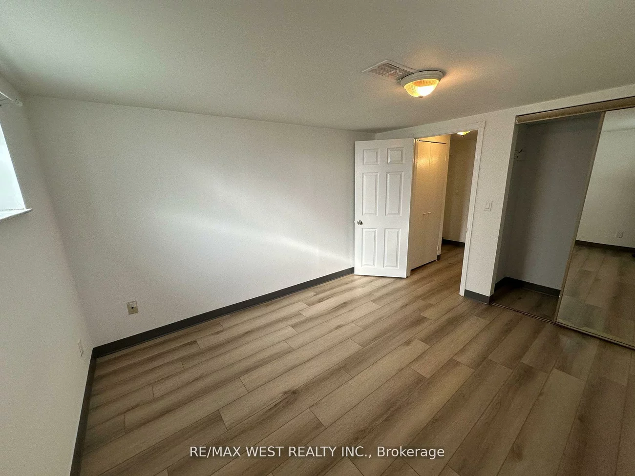 999, Caledonia, Yorkdale-Glen Park, Toronto