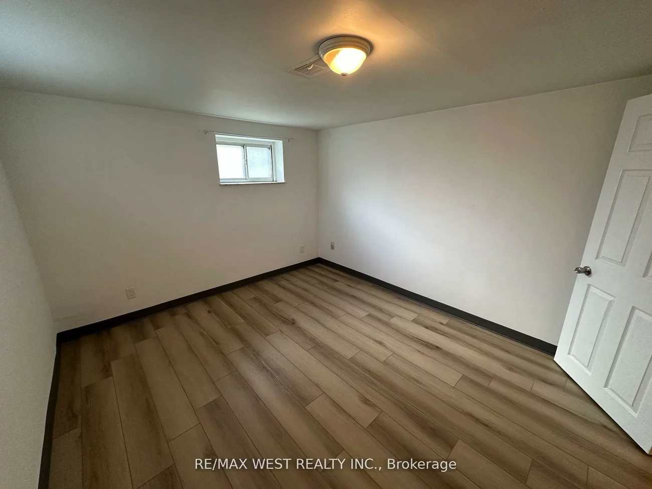 999, Caledonia, Yorkdale-Glen Park, Toronto