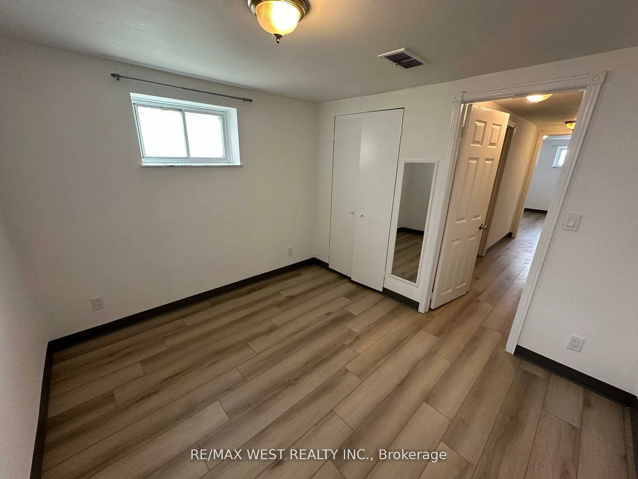 999, Caledonia, Yorkdale-Glen Park, Toronto