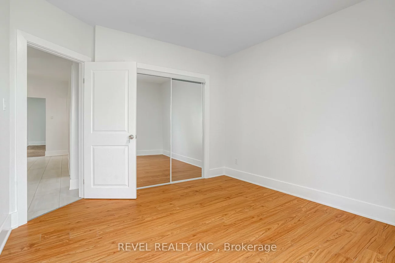 24, Kenora, Keelesdale-Eglinton West, Toronto