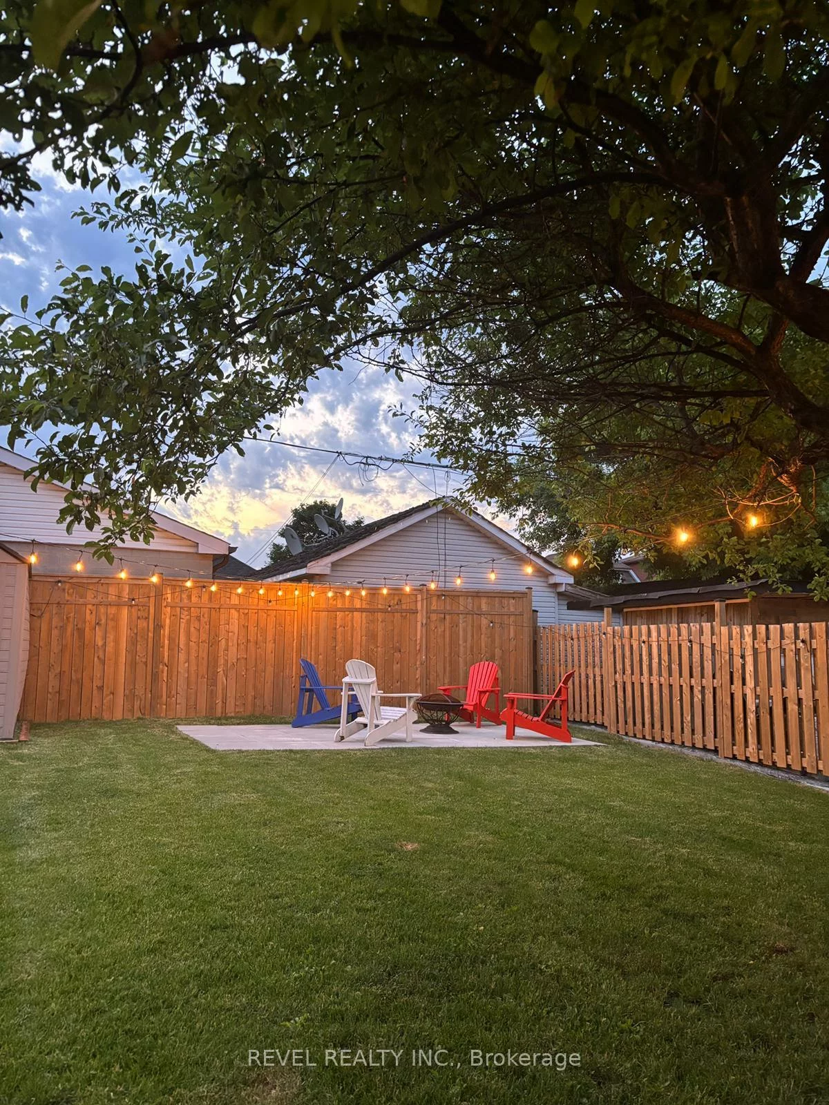 24, Kenora, Keelesdale-Eglinton West, Toronto