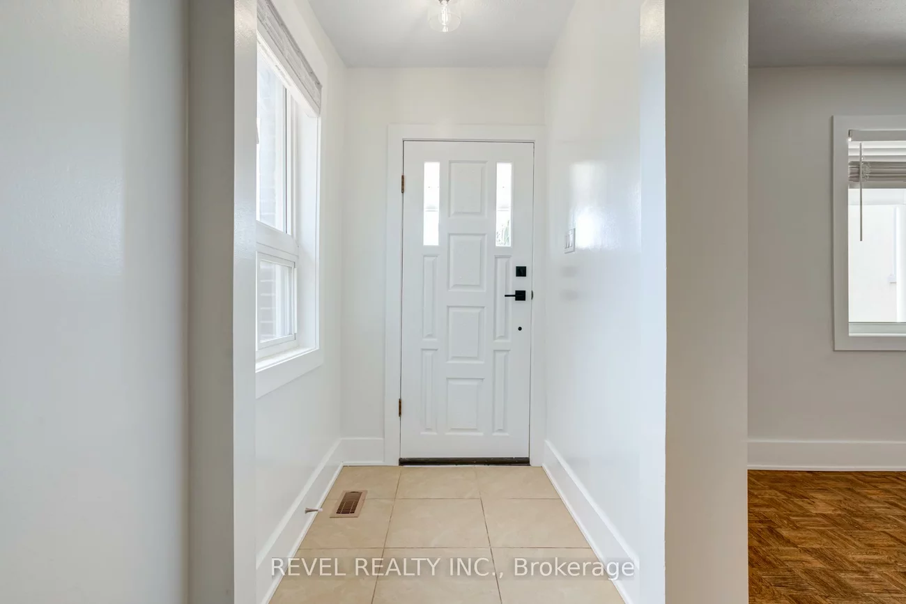 24, Kenora, Keelesdale-Eglinton West, Toronto