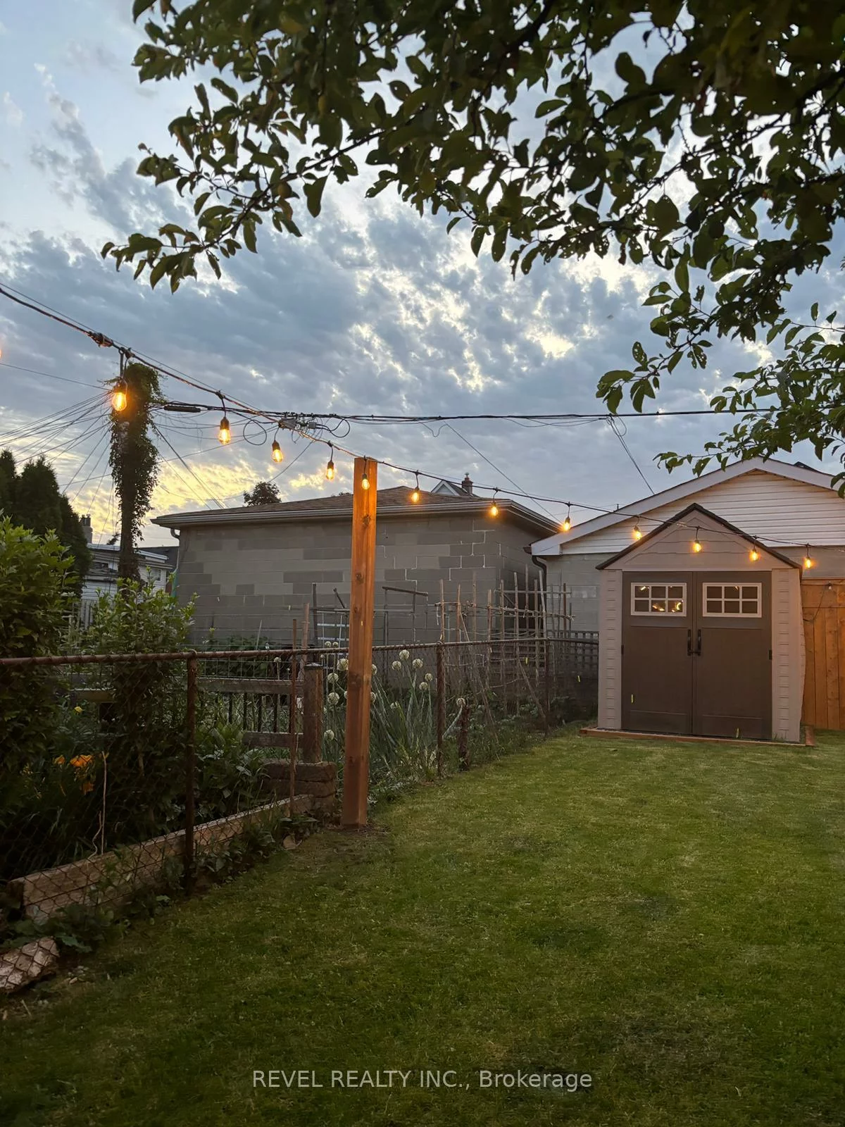 24, Kenora, Keelesdale-Eglinton West, Toronto