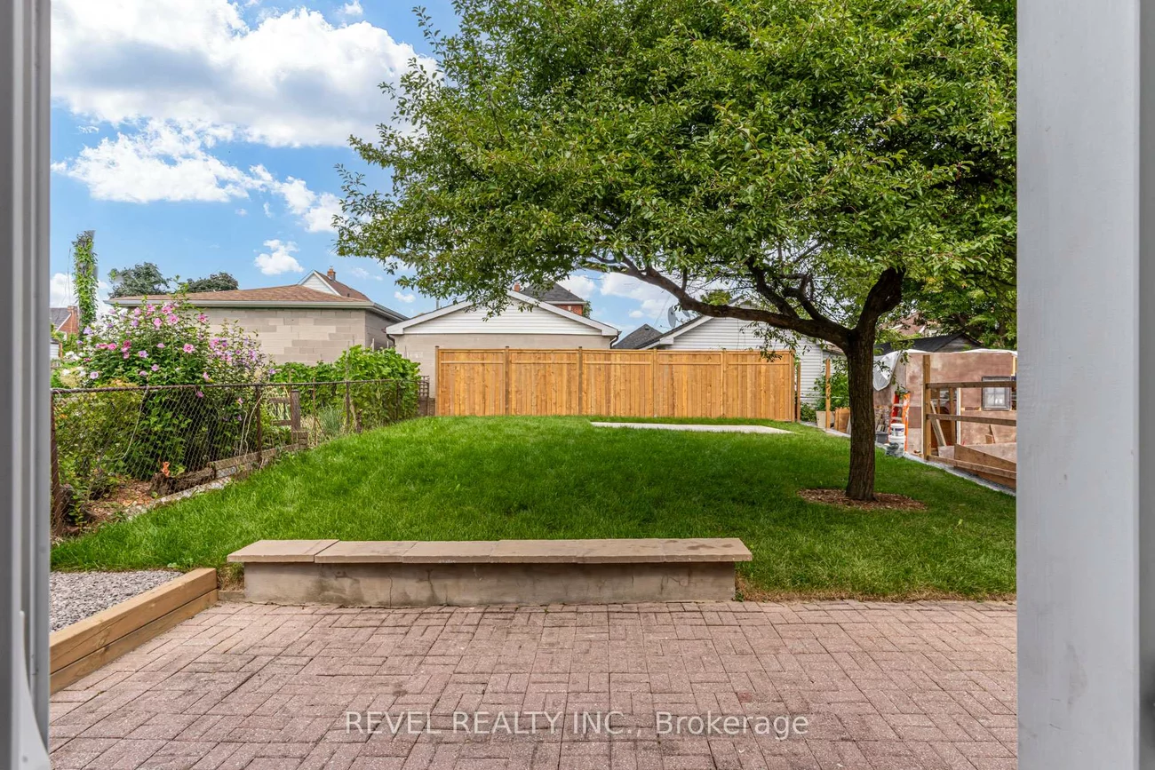 24, Kenora, Keelesdale-Eglinton West, Toronto