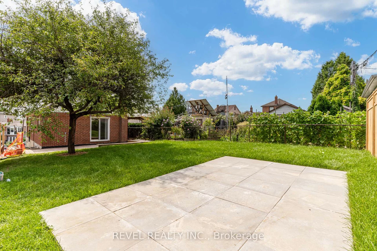 24, Kenora, Keelesdale-Eglinton West, Toronto