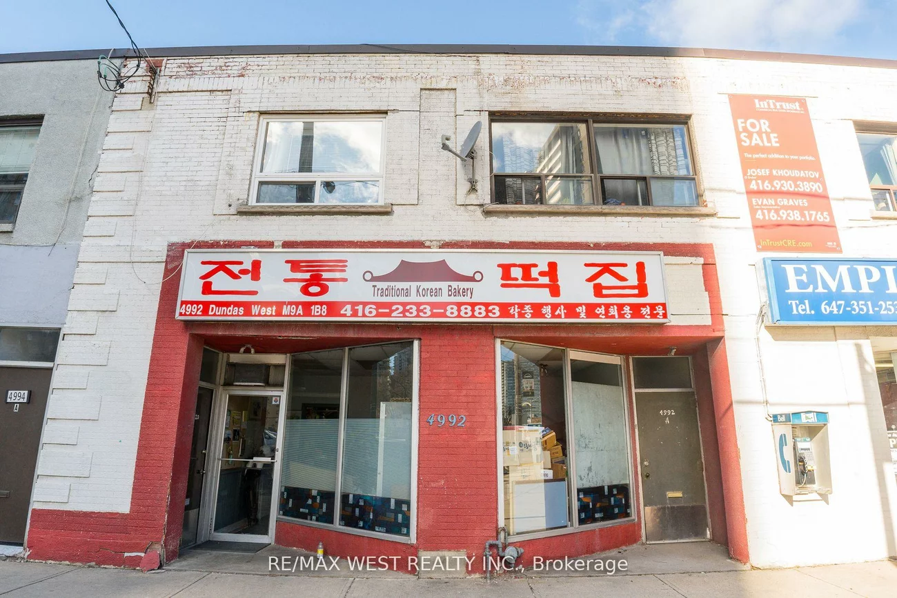 4992B, Dundas, Islington-City Centre West, Toronto