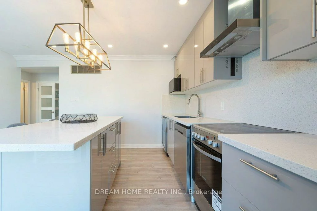 6, Alcester, Yorkdale-Glen Park, Toronto