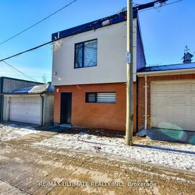 385, McRoberts, Caledonia-Fairbank, Toronto