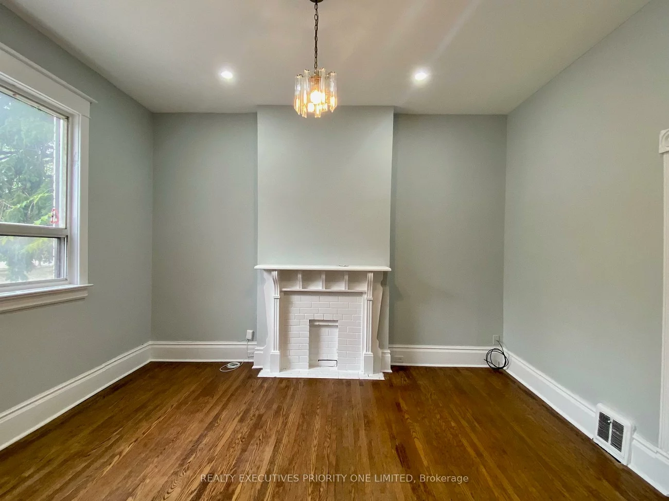 280, Annette, Junction Area, Toronto