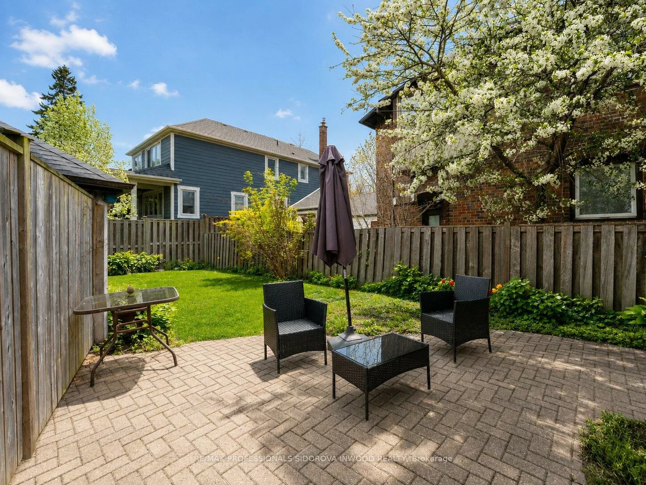 112, Clendenan, High Park North, Toronto