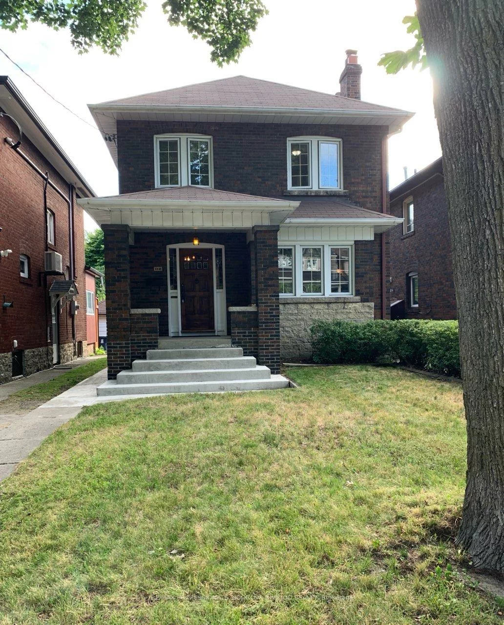 112, Clendenan, High Park North, Toronto
