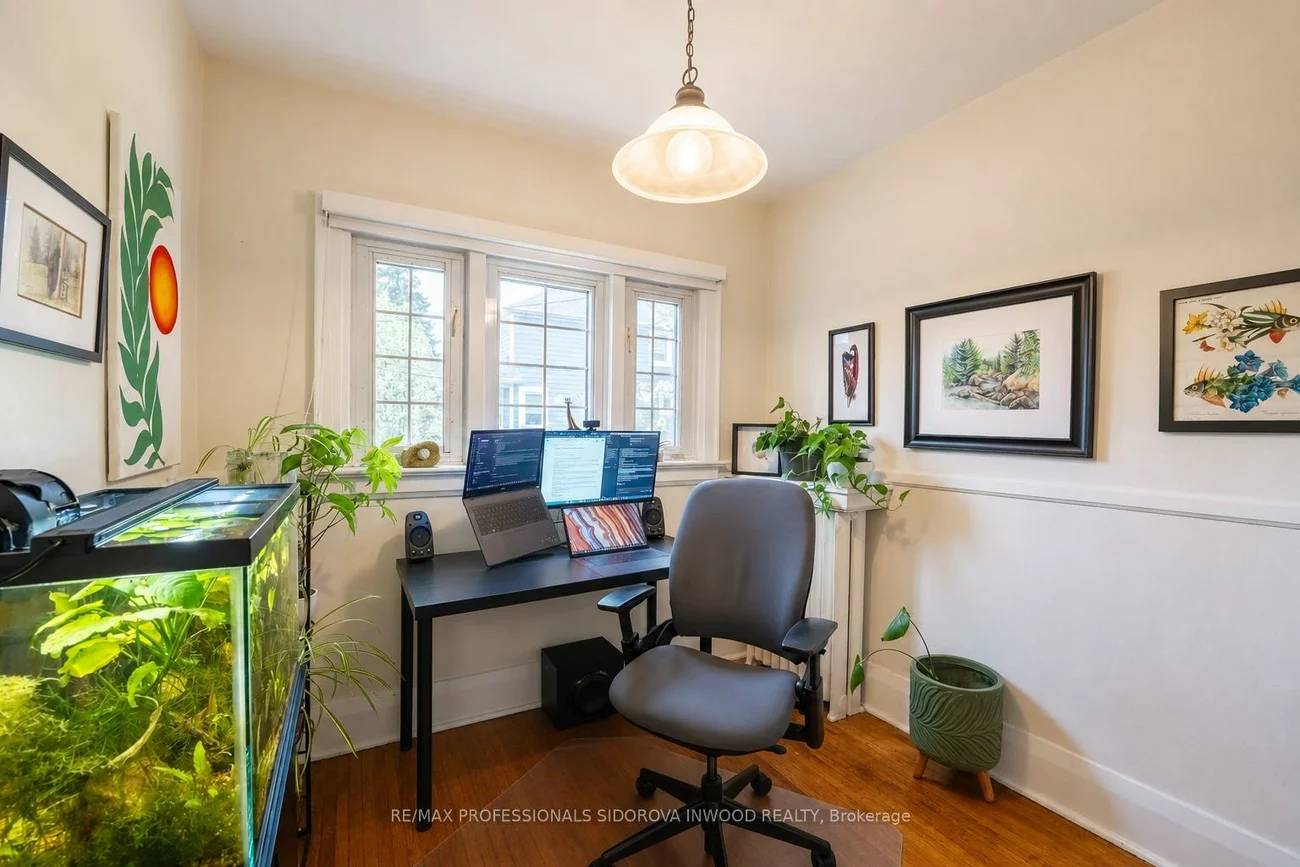 112, Clendenan, High Park North, Toronto