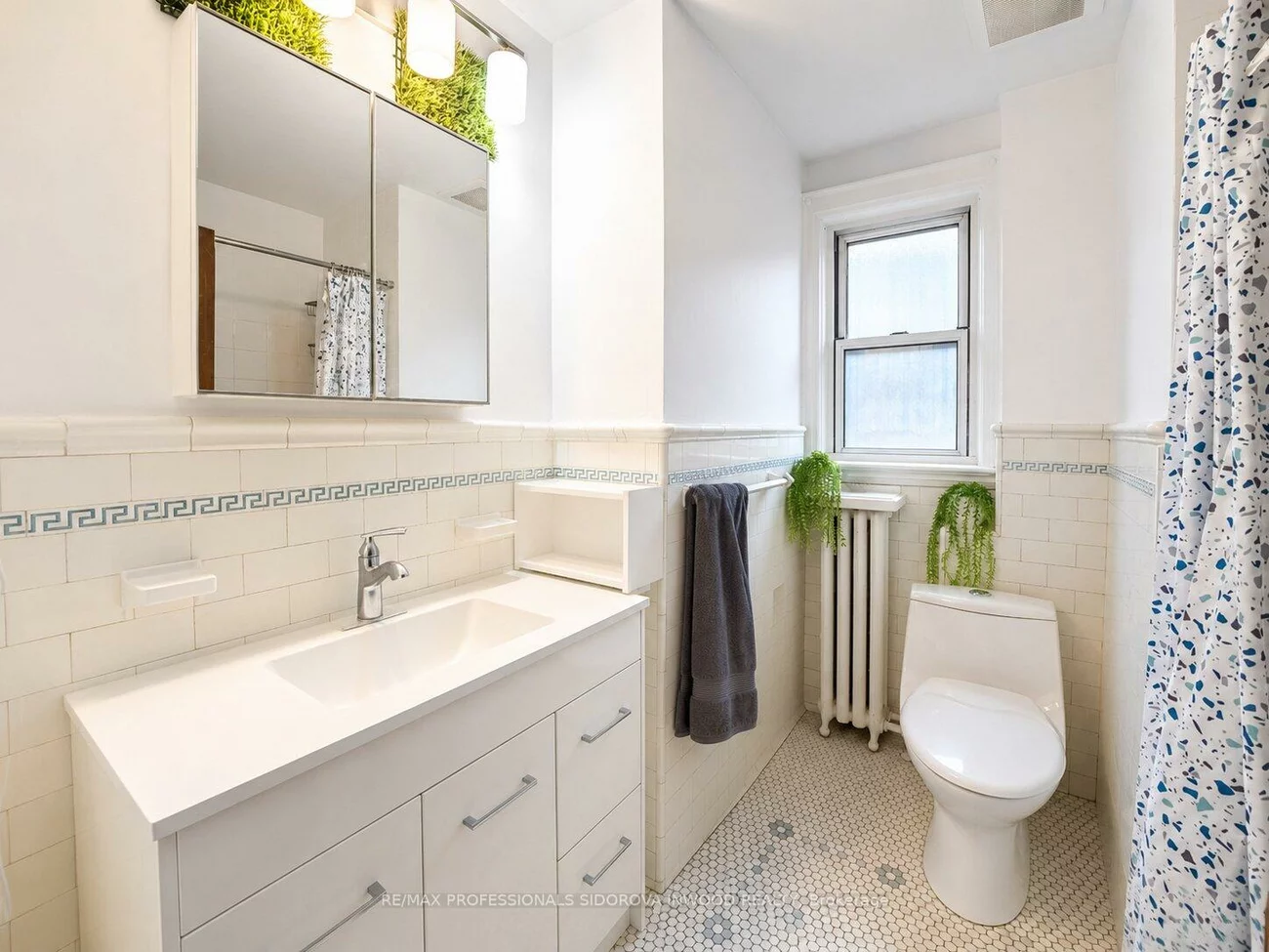 112, Clendenan, High Park North, Toronto