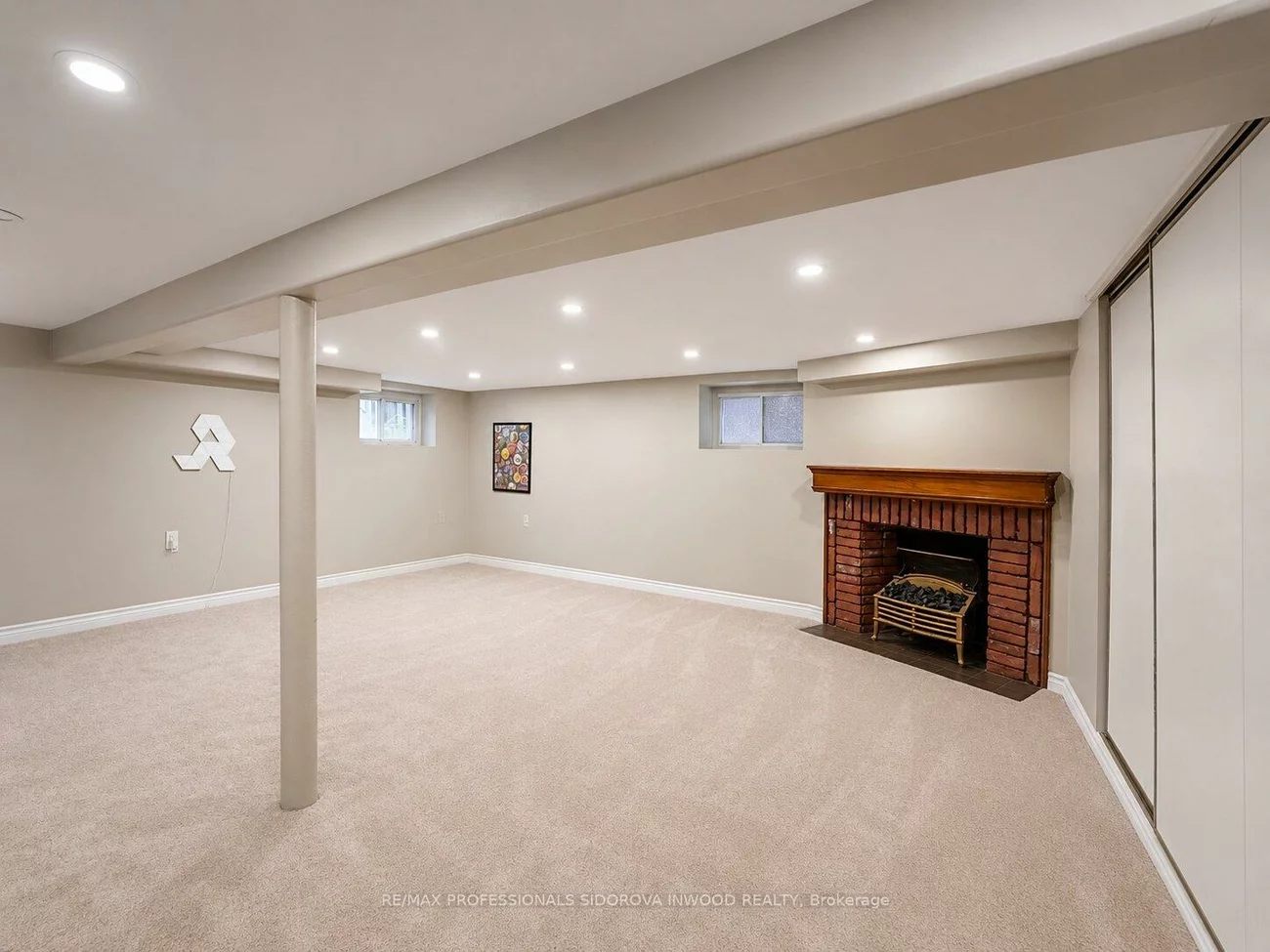 112, Clendenan, High Park North, Toronto