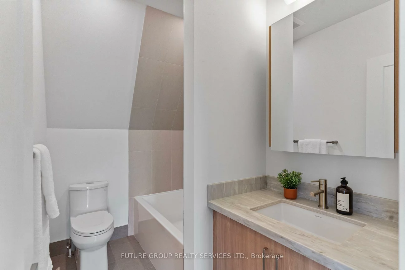 15, Acorn, Islington-City Centre West, Toronto