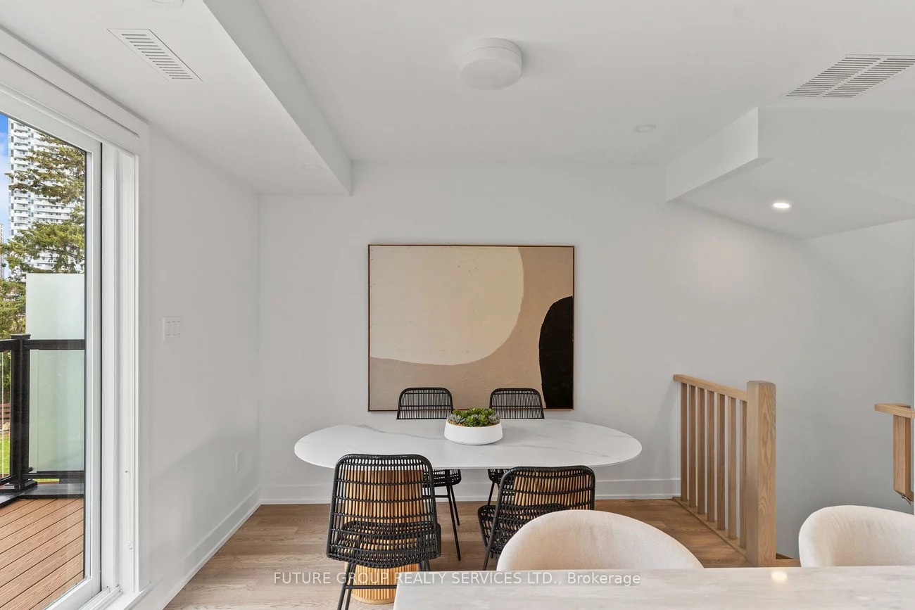 15, Acorn, Islington-City Centre West, Toronto