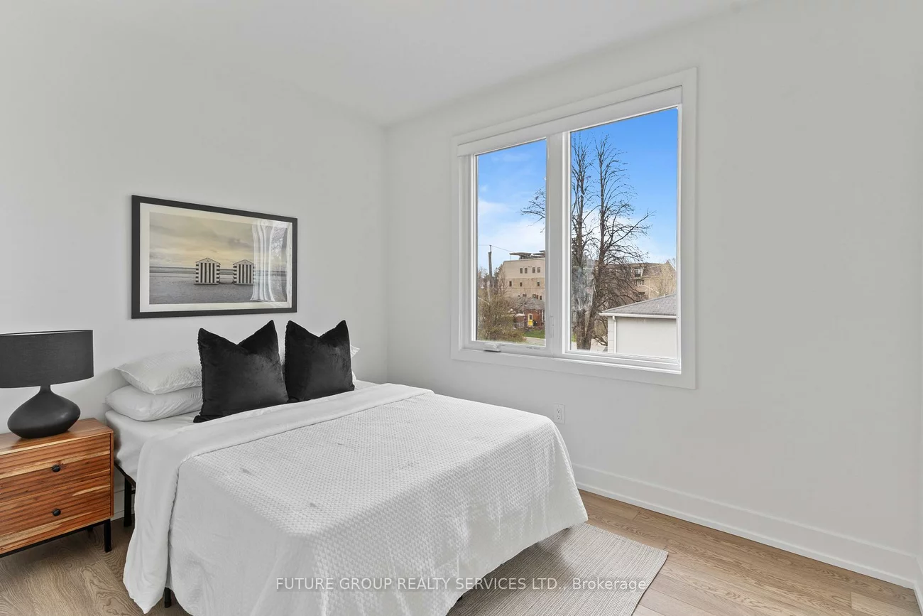 15, Acorn, Islington-City Centre West, Toronto