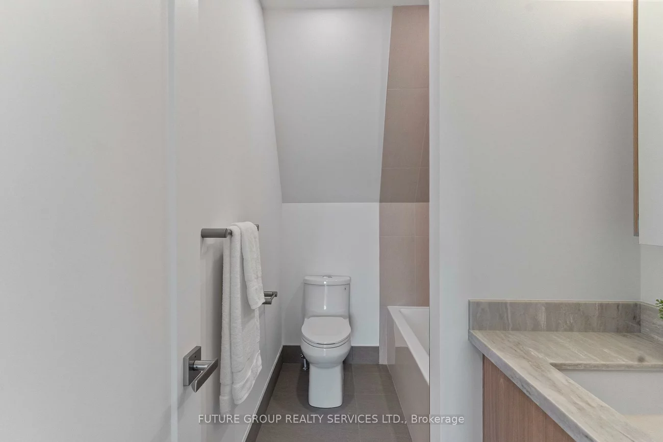 15, Acorn, Islington-City Centre West, Toronto