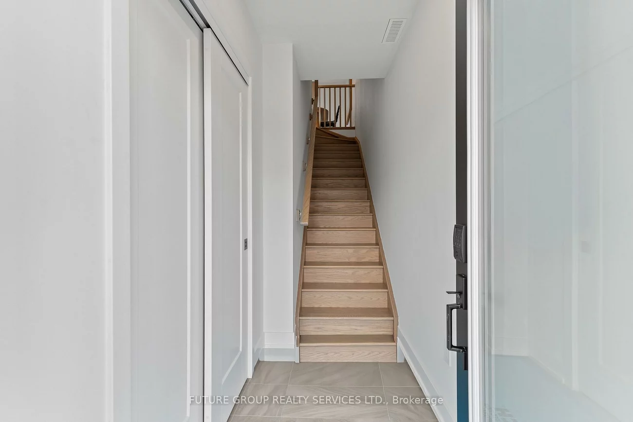 15, Acorn, Islington-City Centre West, Toronto
