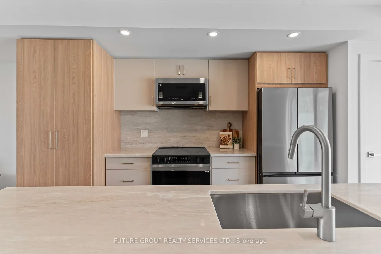15, Acorn, Islington-City Centre West, Toronto