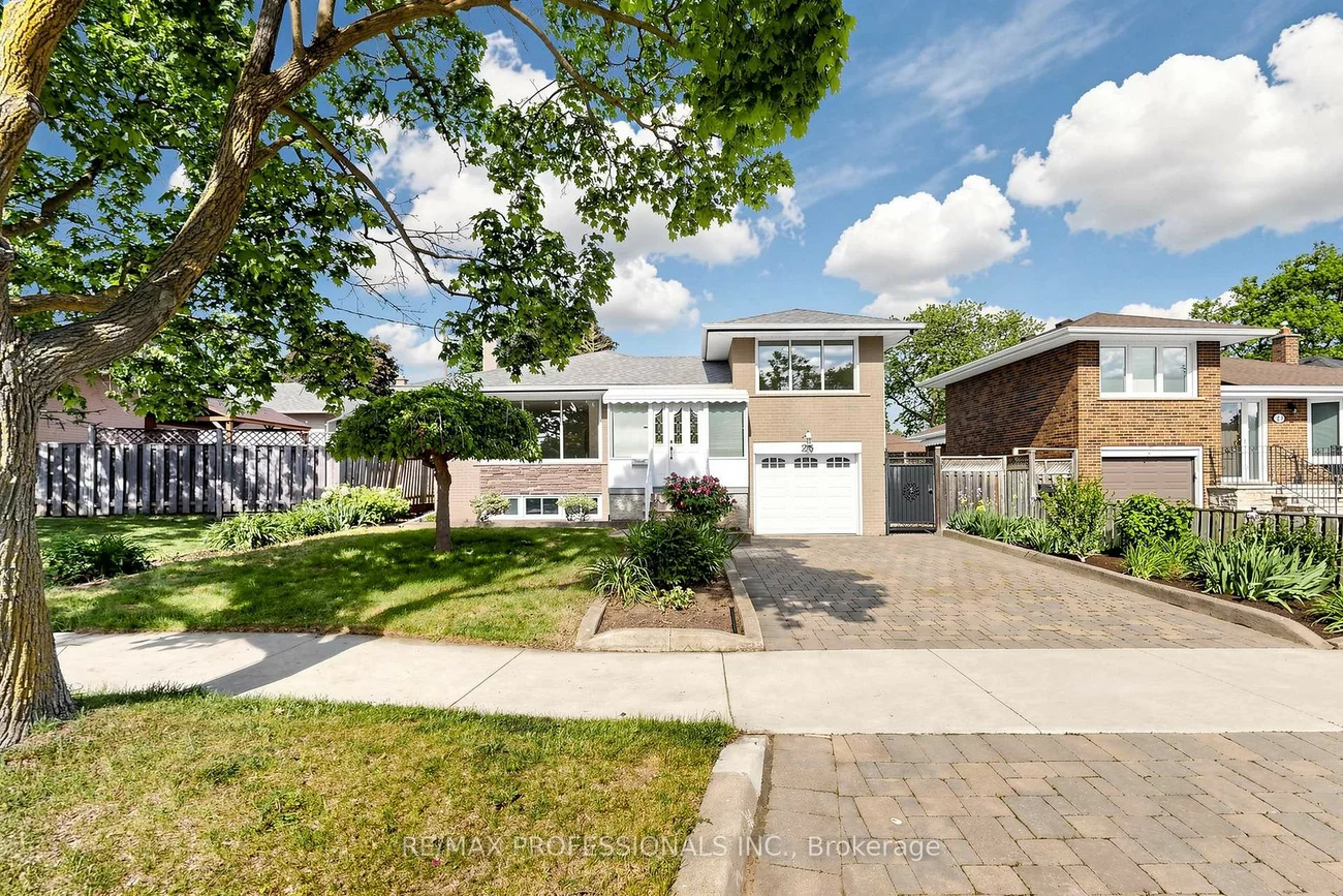 25, Carsbrooke, Etobicoke West Mall, Toronto