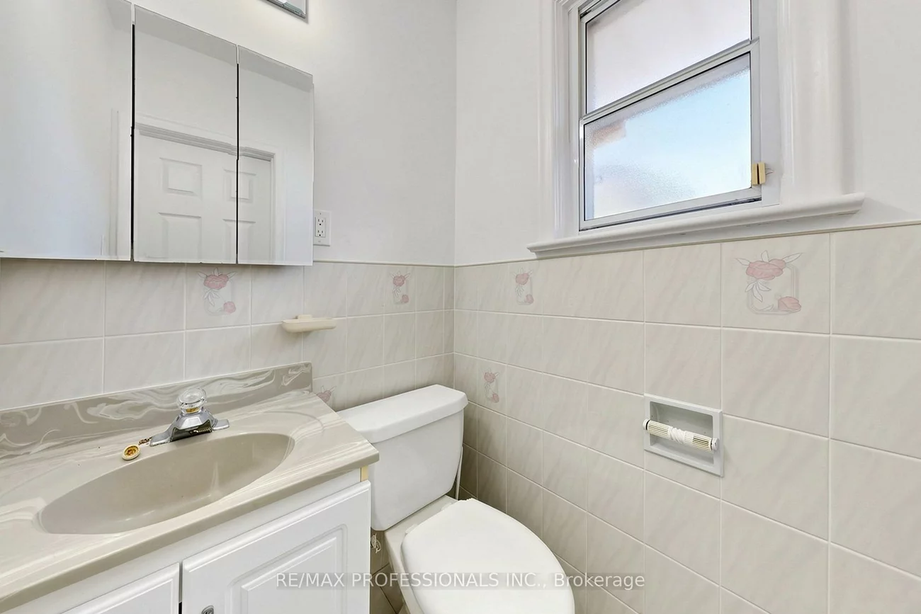 25, Carsbrooke, Etobicoke West Mall, Toronto