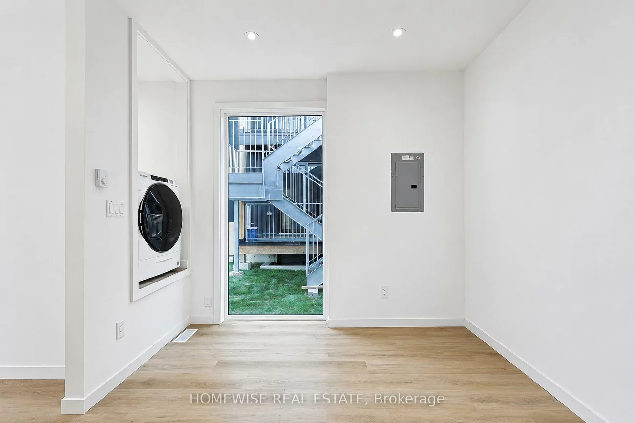 159, Locksley, Briar Hill-Belgravia, Toronto