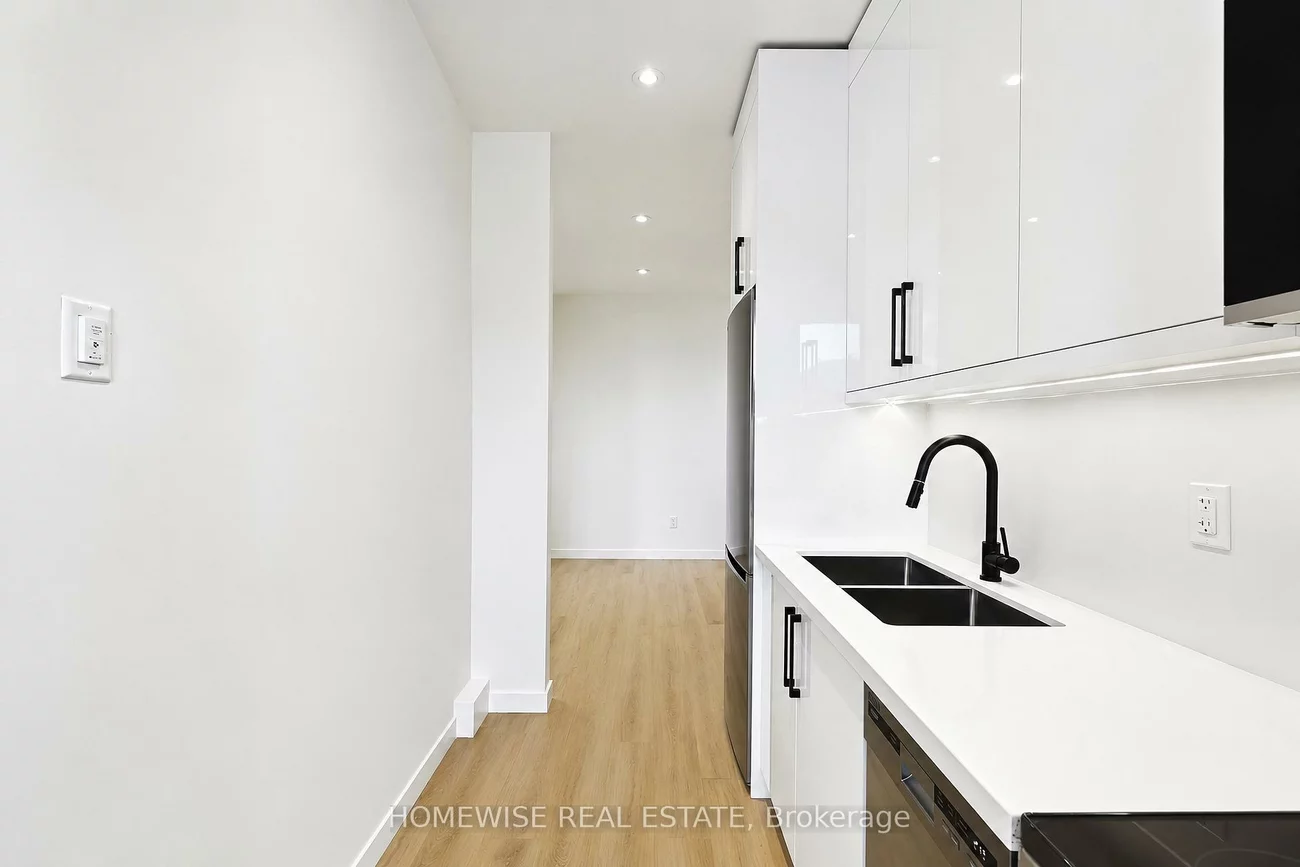 159, Locksley, Briar Hill-Belgravia, Toronto