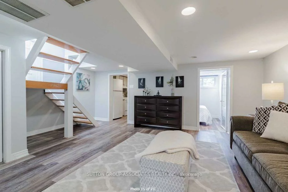 33, Hagar, Junction Area, Toronto