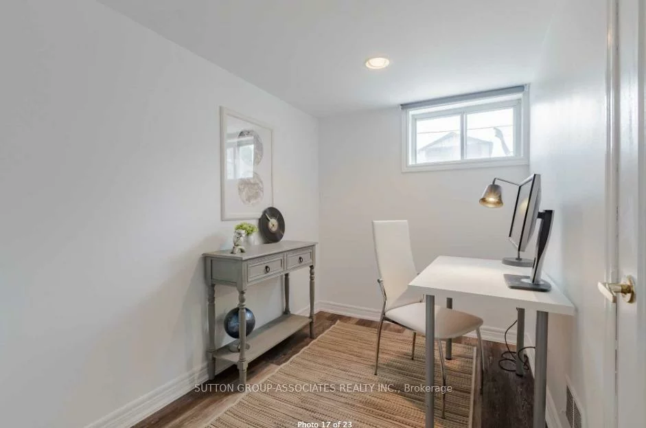 33, Hagar, Junction Area, Toronto
