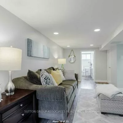 33, Hagar, Junction Area, Toronto