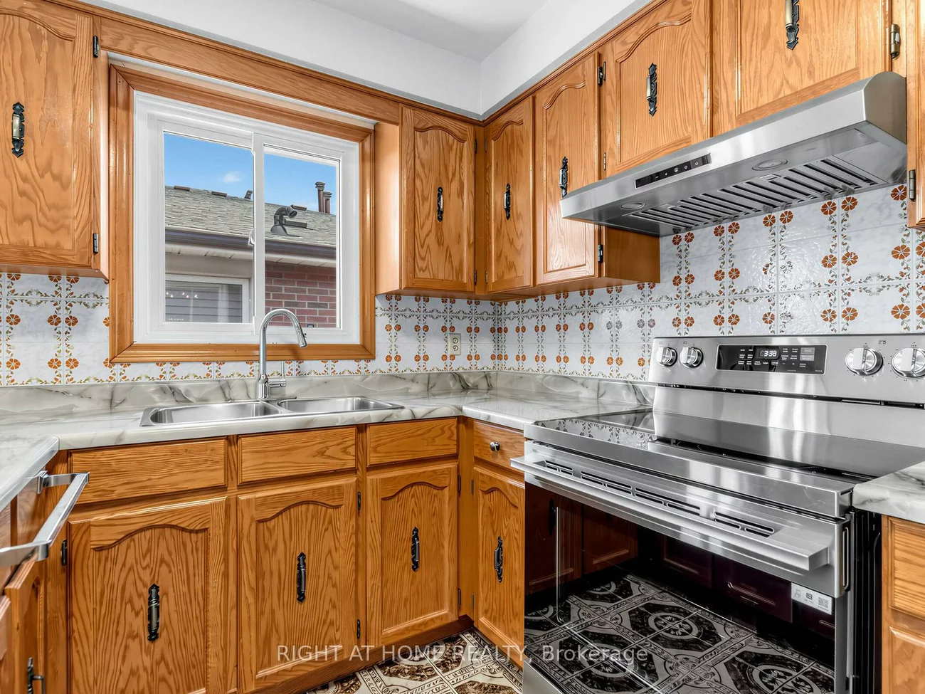 33, Arthur Griffith, Glenfield-Jane Heights, Toronto