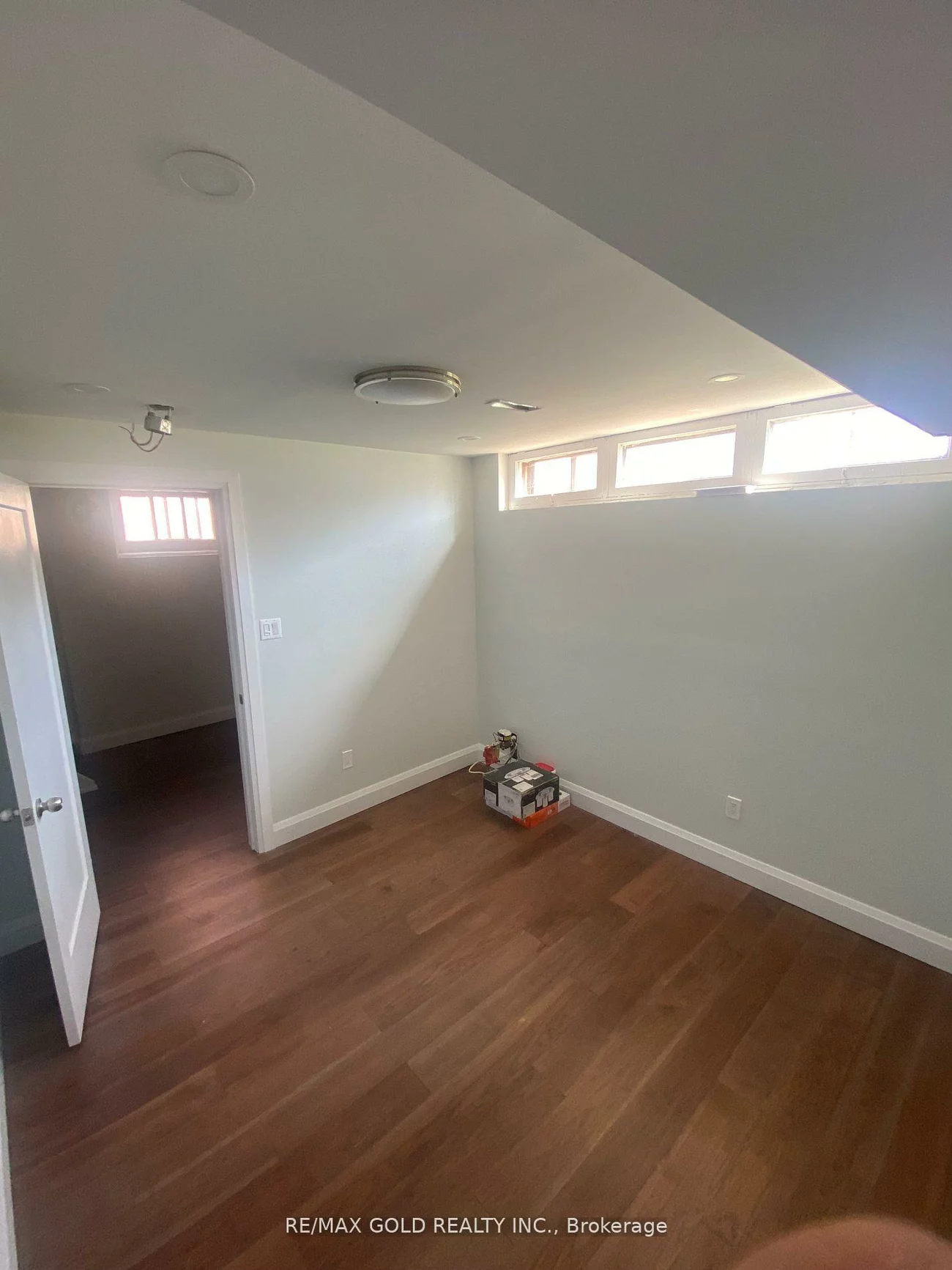 1408, Wilson, Downsview-Roding-CFB, Toronto