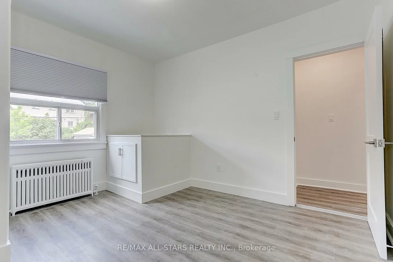 94, Thirty Ninth, Long Branch, Toronto