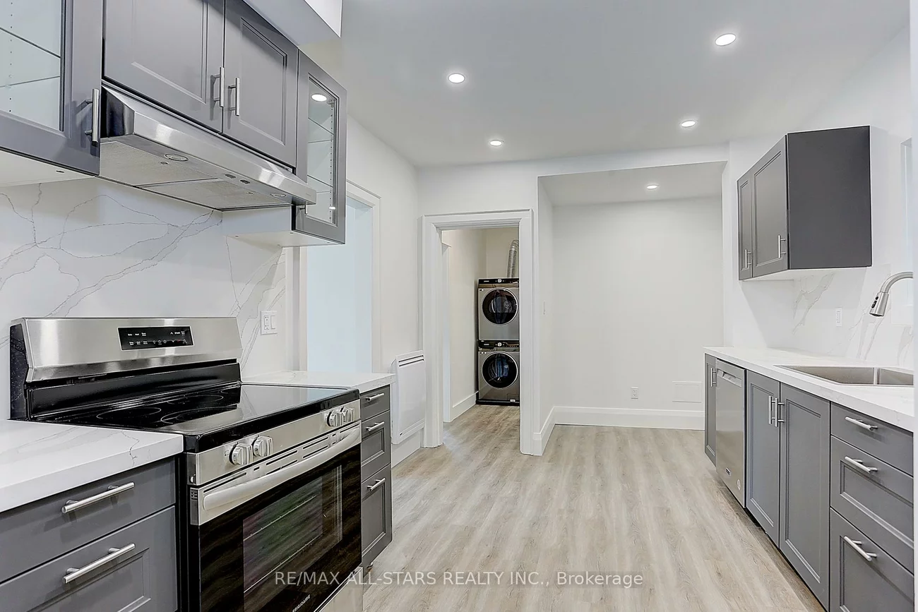94, Thirty Ninth, Long Branch, Toronto