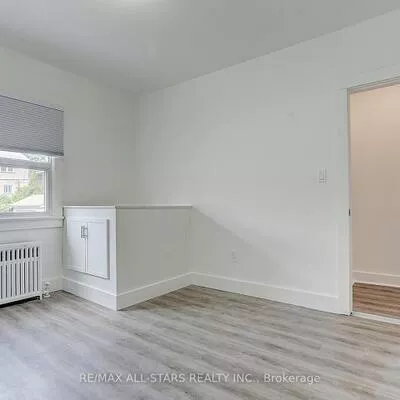 94, Thirty Ninth, Long Branch, Toronto