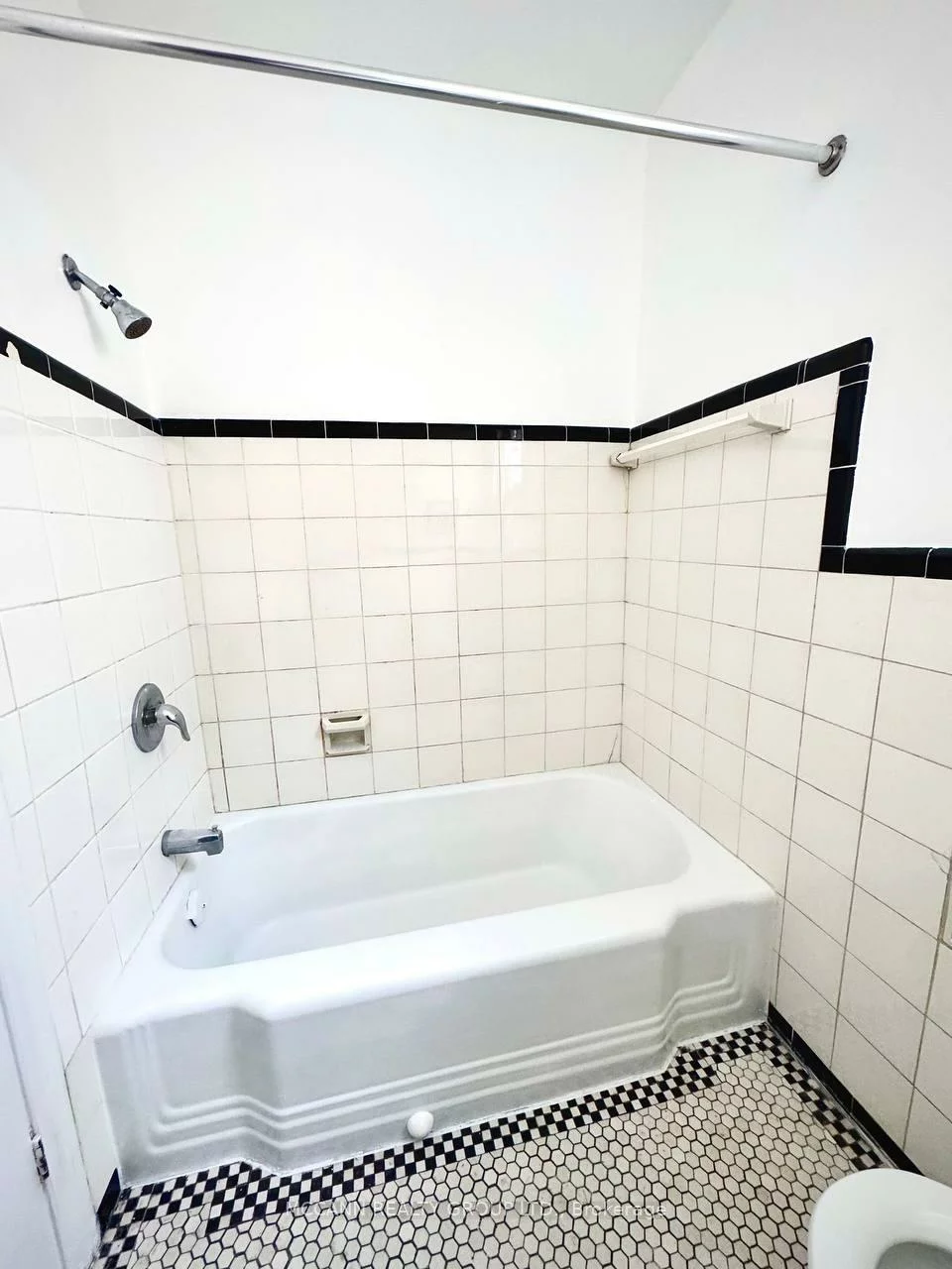 32, Belgravia, Briar Hill-Belgravia, Toronto