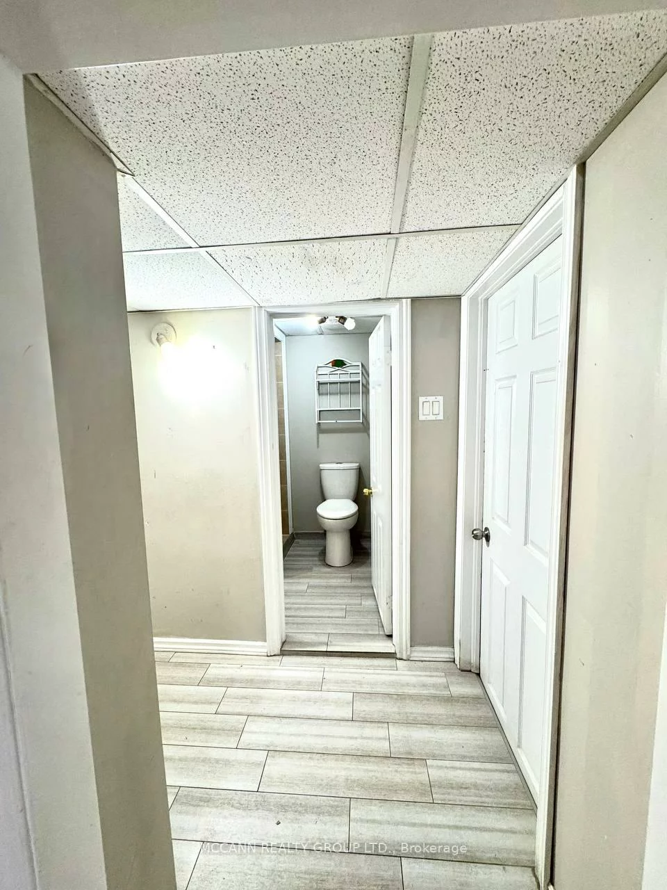 19, Westchester, Brookhaven-Amesbury, Toronto