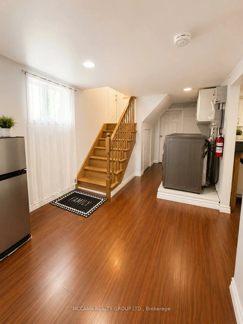 19, Westchester, Brookhaven-Amesbury, Toronto