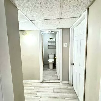 19, Westchester, Brookhaven-Amesbury, Toronto