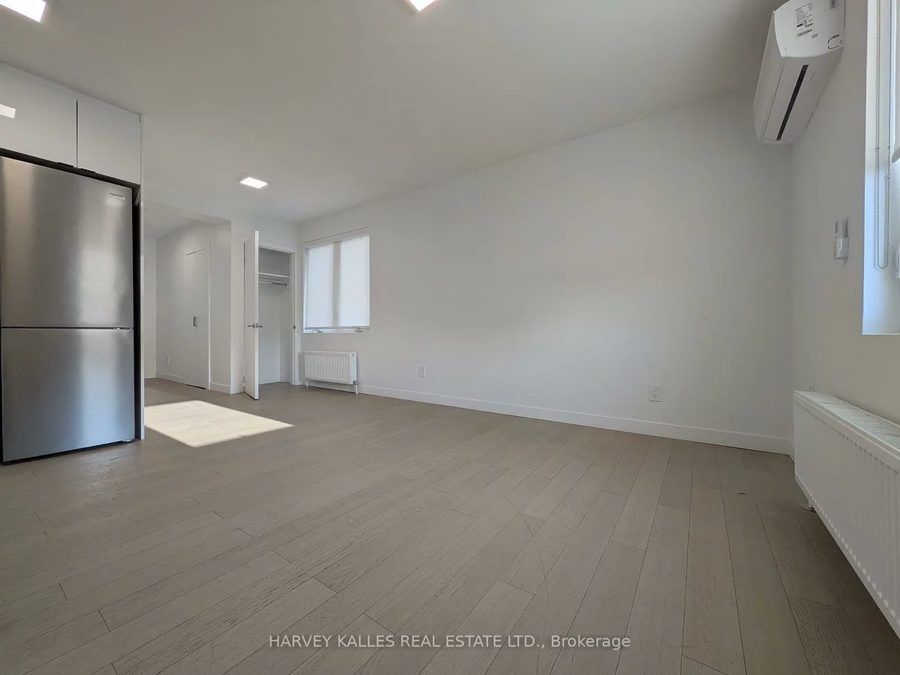 521, Browns, Alderwood, Toronto