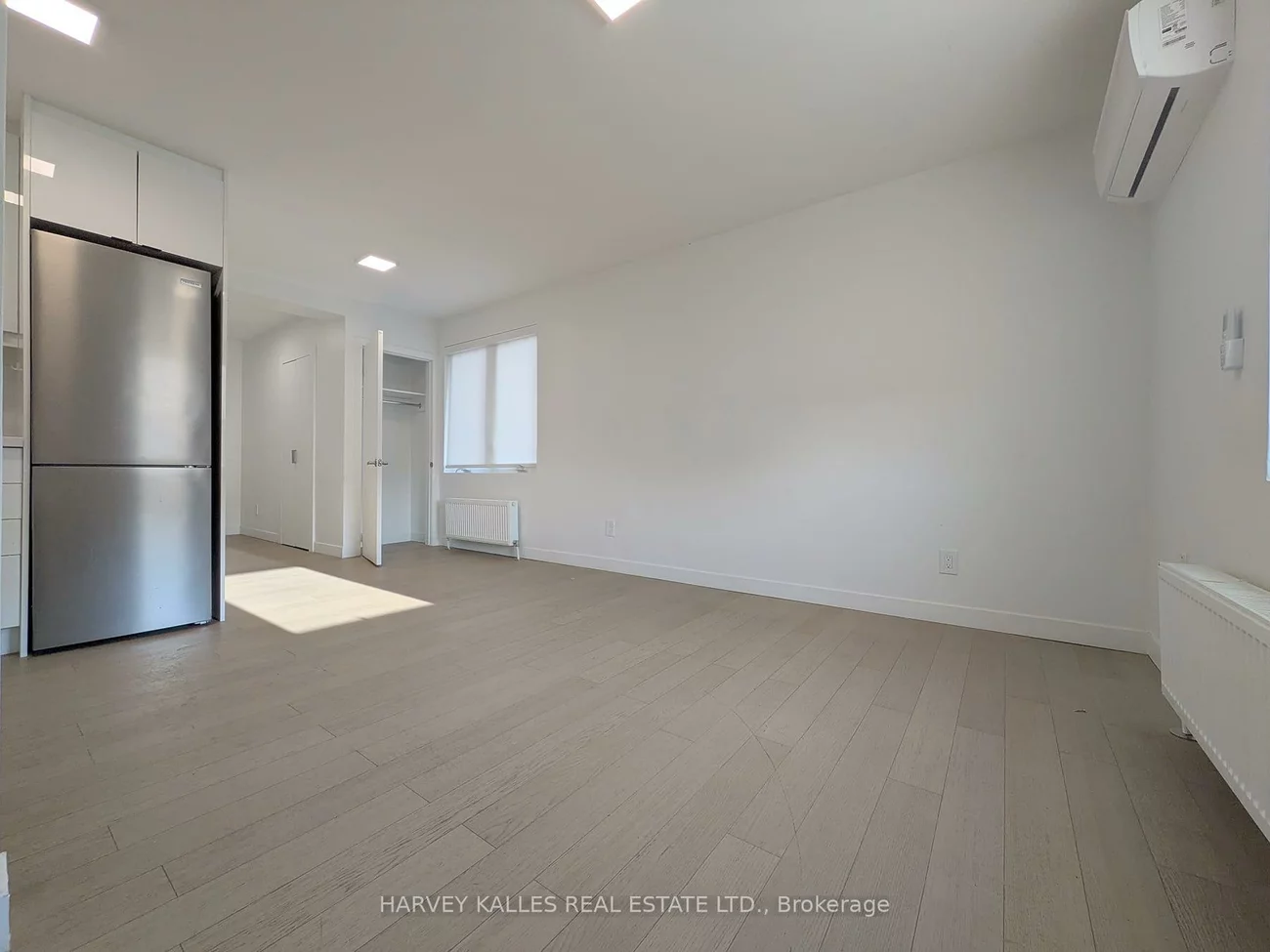 521, Browns, Alderwood, Toronto