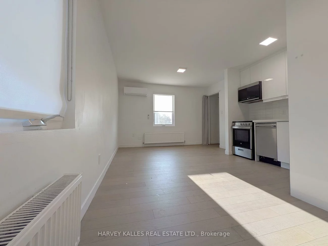 521, Browns, Alderwood, Toronto