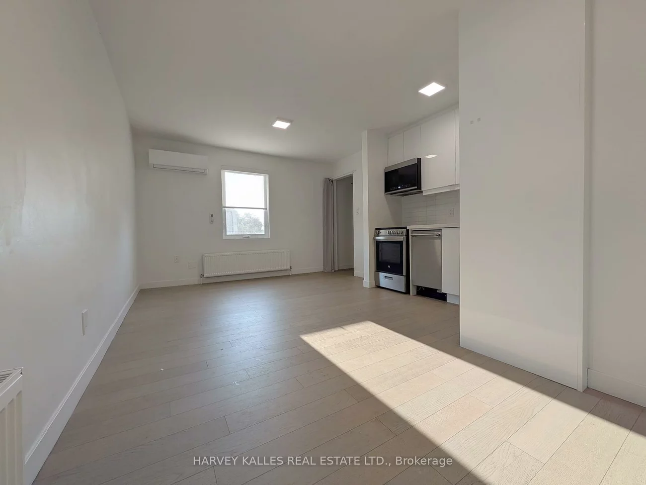 521, Browns, Alderwood, Toronto