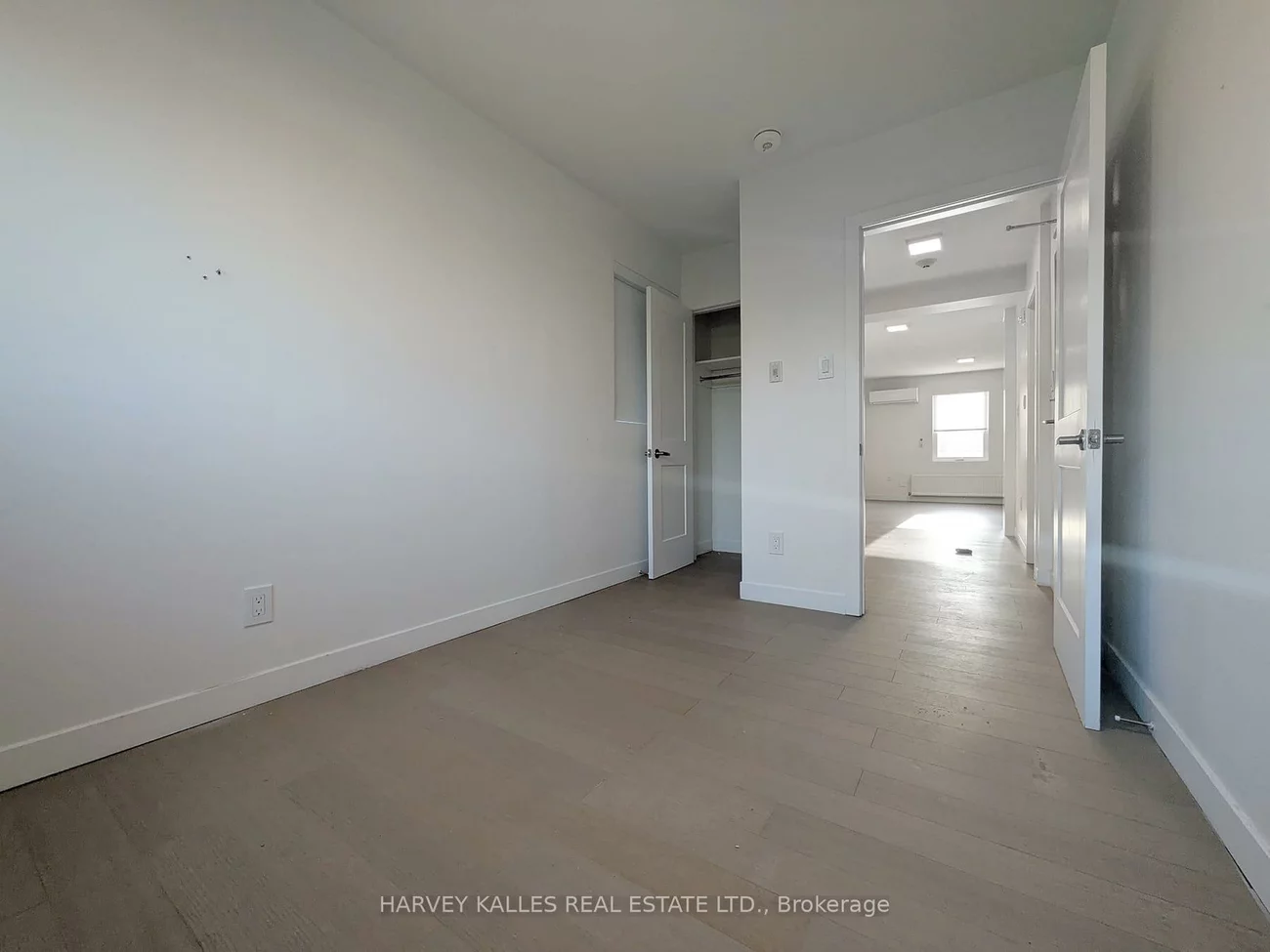 521, Browns, Alderwood, Toronto